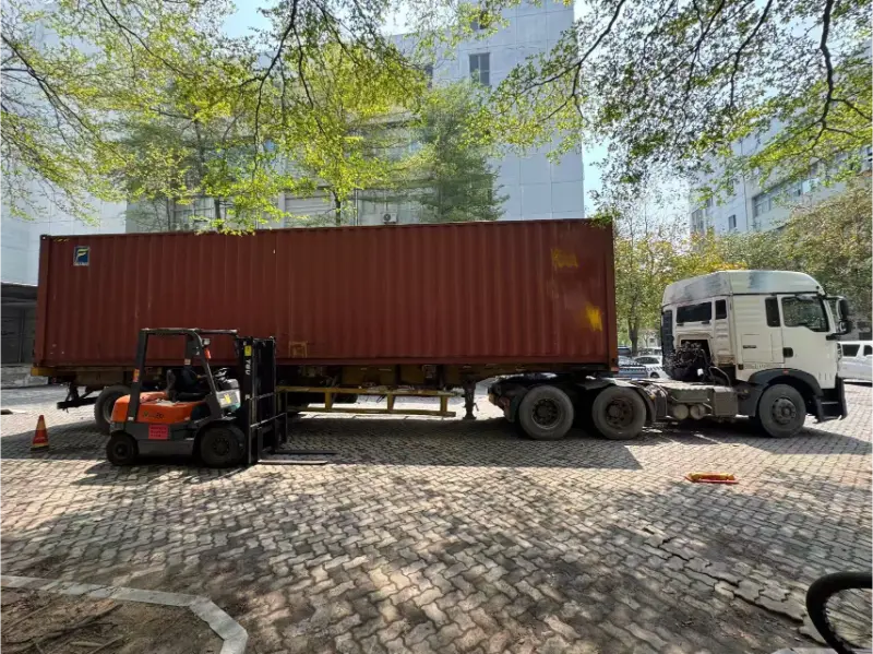 Otomatik üretim hatlarını destekleyen Ampul Kutuları başarıyla Amerika Birleşik Devletleri'ne gönderildi. Otomatik üretim hatlarını destekleyen Ampul Kutuları başarıyla Amerika Birleşik Devletleri'ne gönderildi.